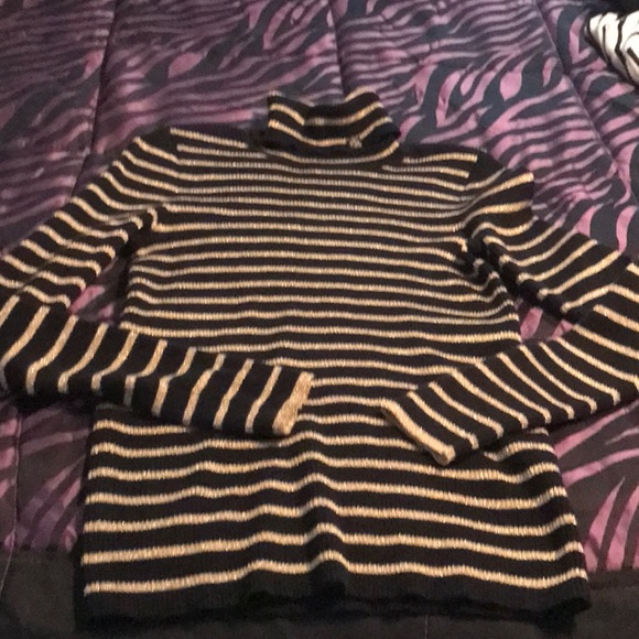 Lauren Ralph Lauren Tops - Lauren Ralph Lauren turtleneck top****